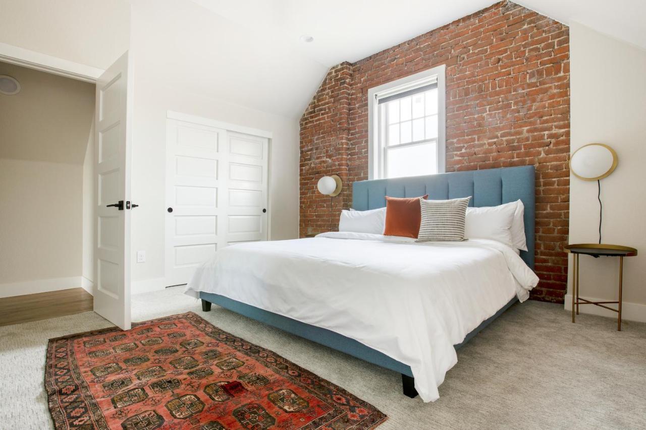 Sonder The Essex Aparthotel DEN Exterior photo